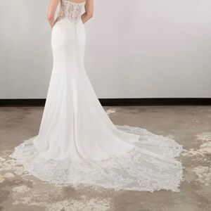 Sophisticated Cream Wedding Dress